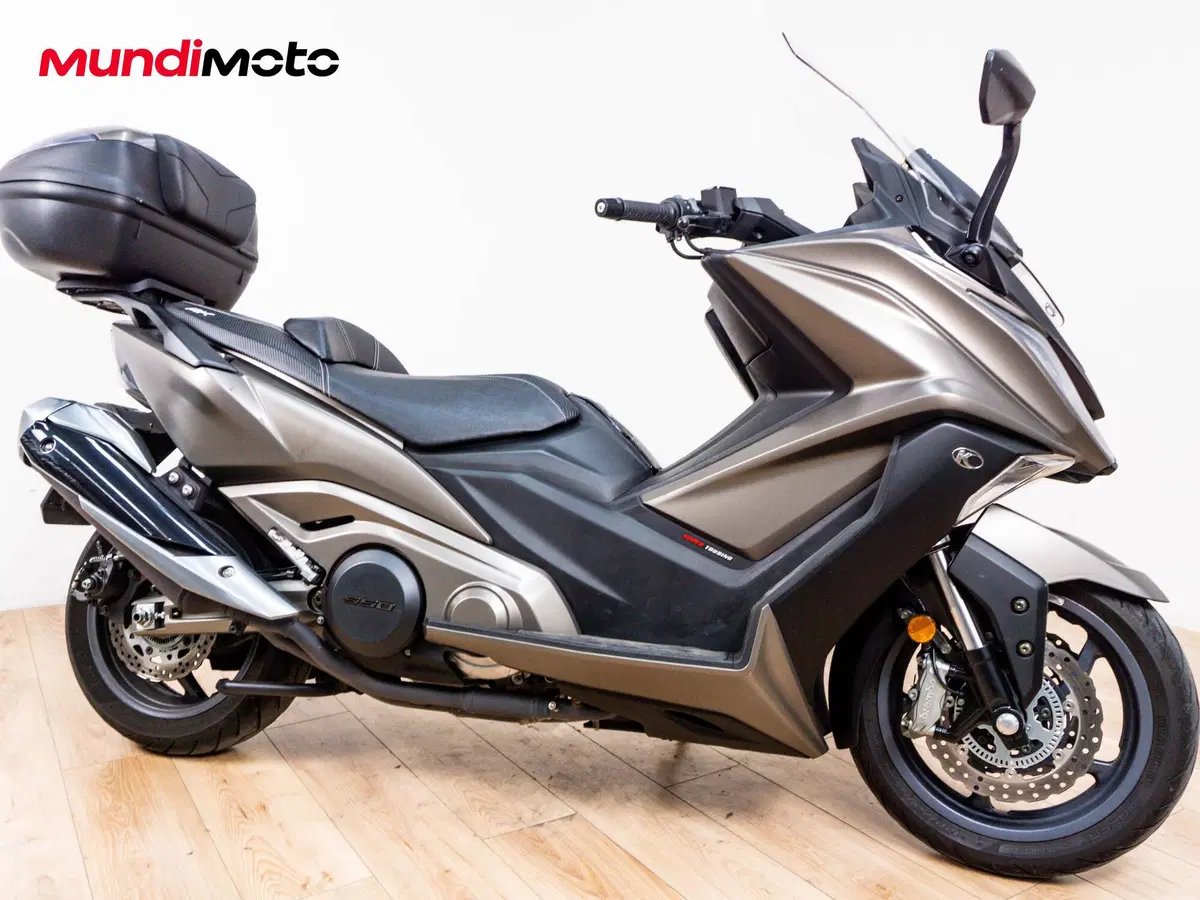 Kymco AK 550 ETS (2021 - 26) (2)