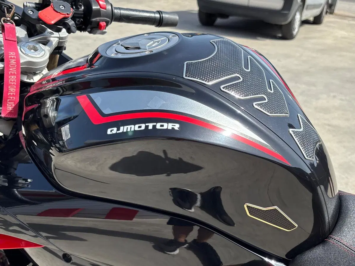 QJ Motor SRK 125 R (2024) (14)