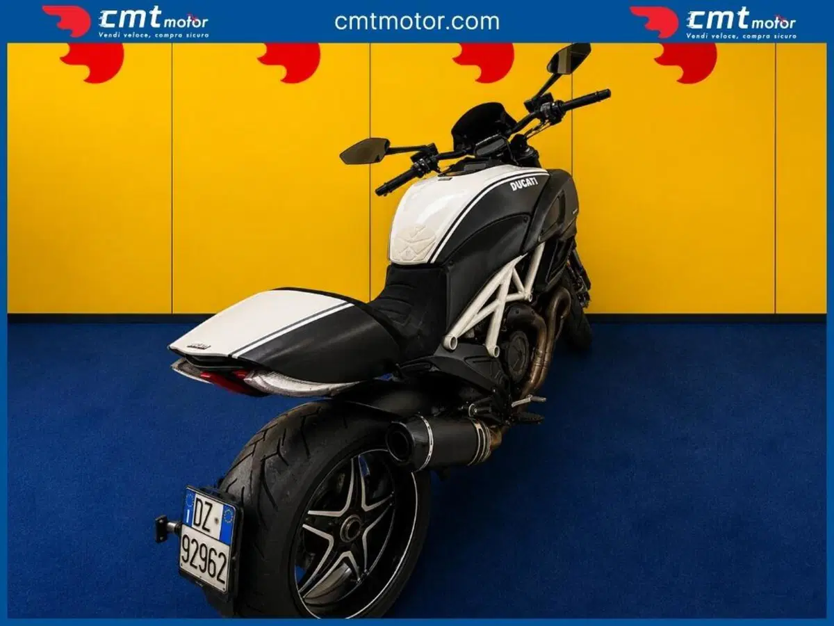 Ducati Diavel 1200 AMG (2012) (6)