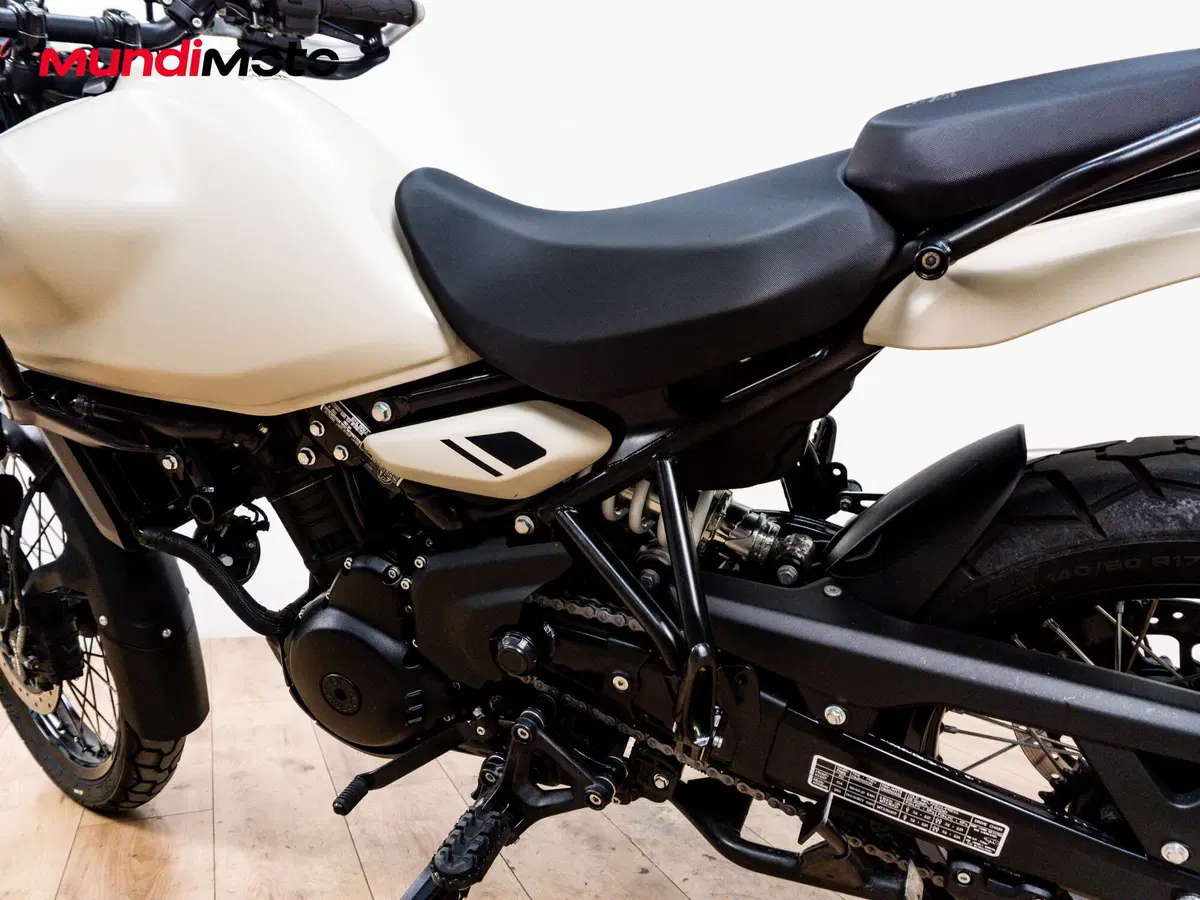 Royal Enfield Himalayan 450 (2024 - 26) (10)