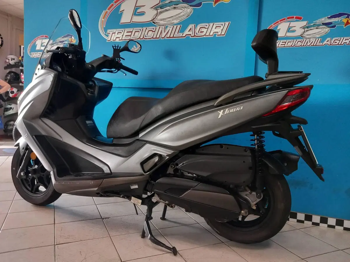 Kymco X-Town 300i ABS (2016 - 20) (6)