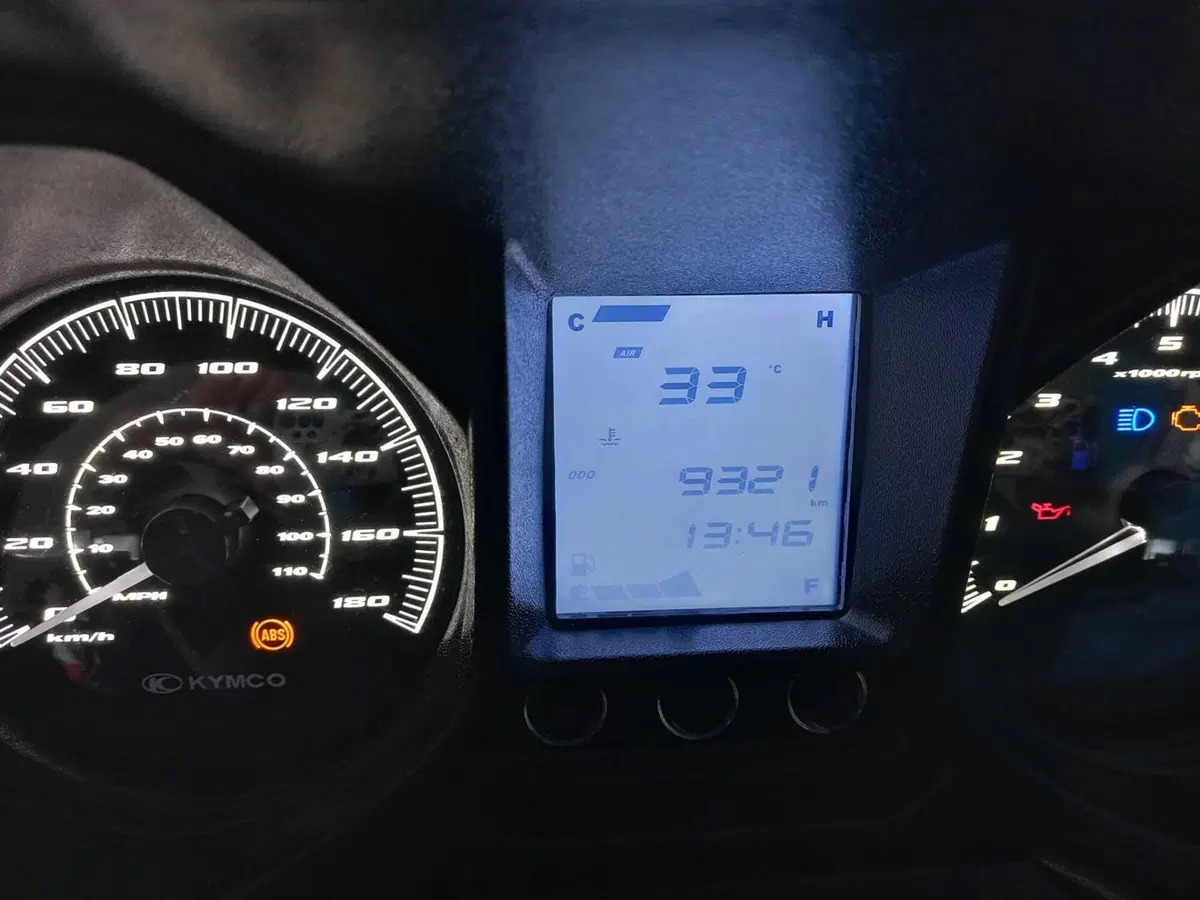 Kymco X-Town 300i ABS (2016 - 20) (18)