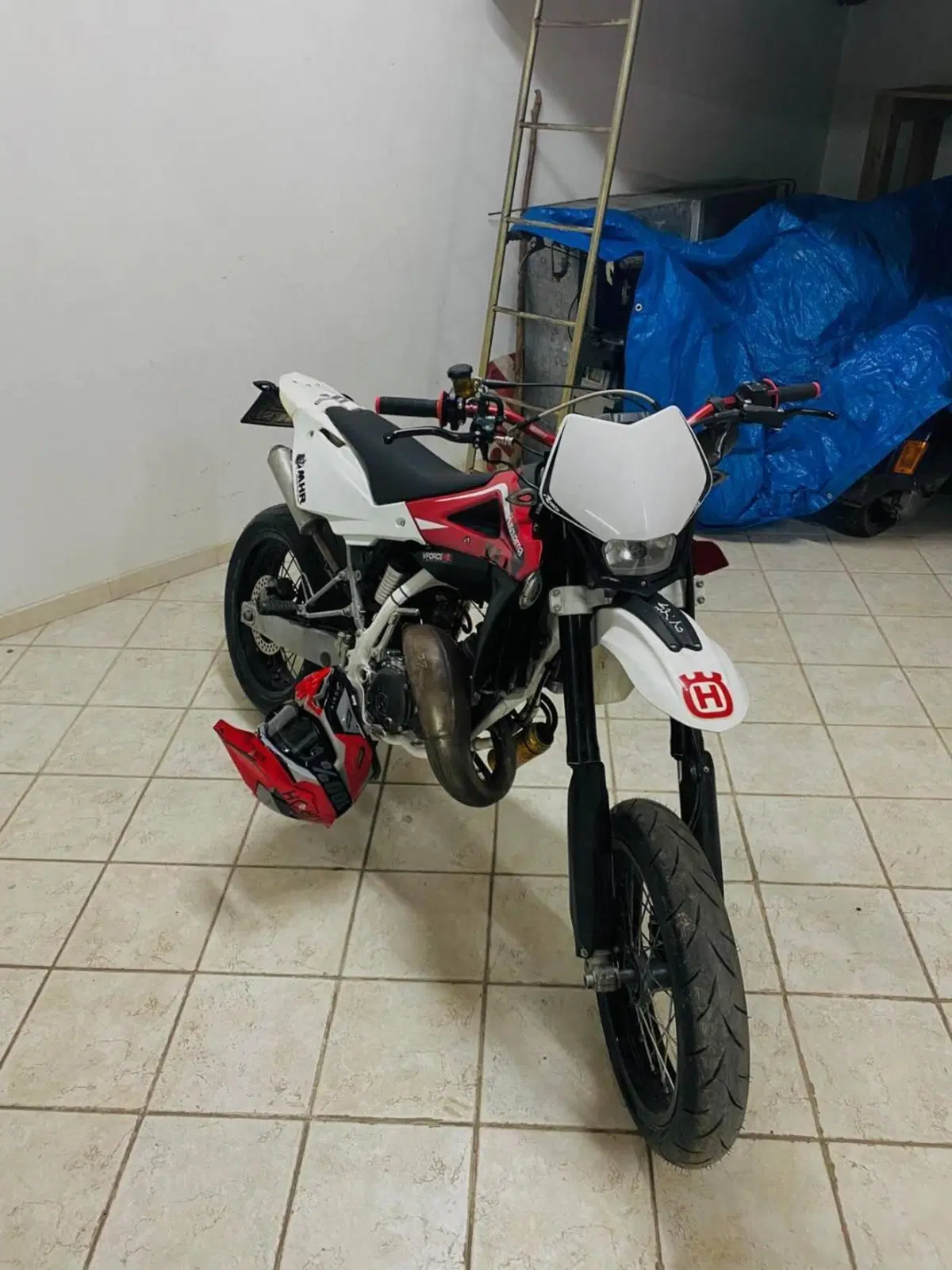 Husqvarna SM 125 (2010 - 12)