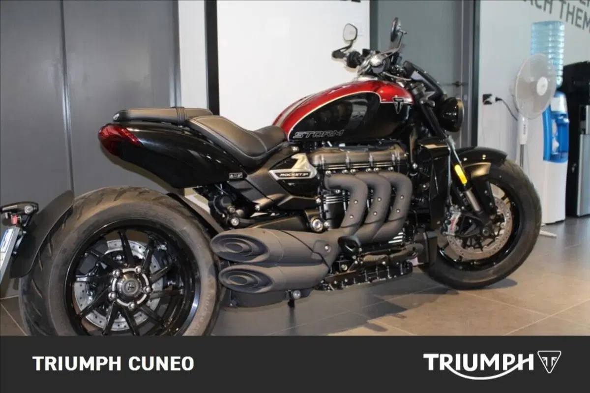 Triumph Rocket 3 Storm R (2024 - 26) (5)