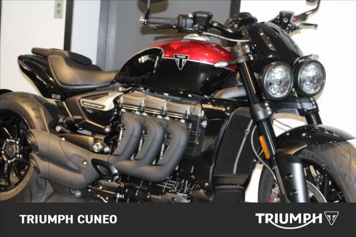 Triumph Rocket 3 Storm R (2024 - 26) (4)