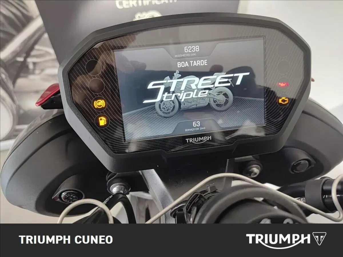 Triumph Street Triple 765 RS (2023 - 26) (2)