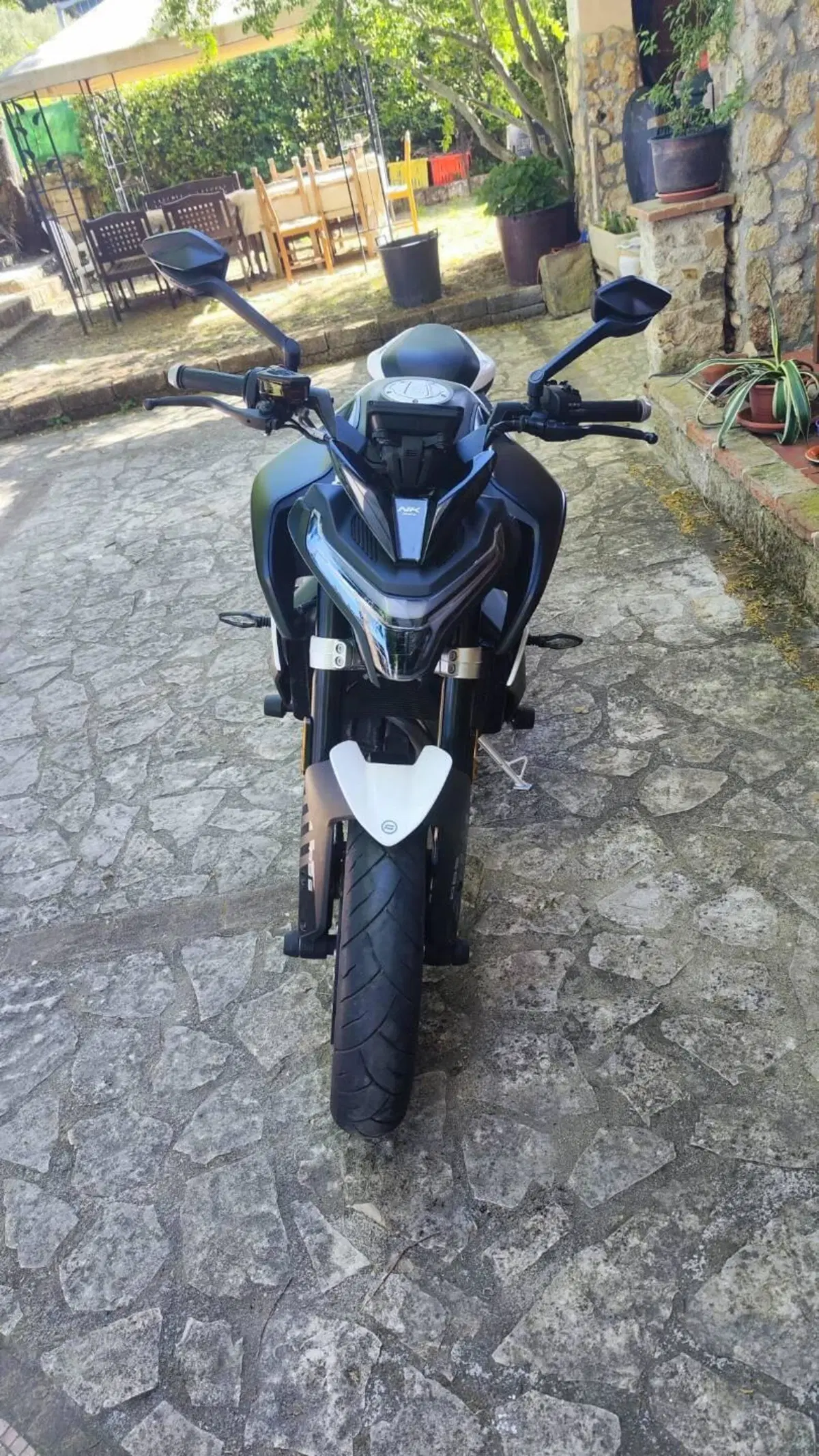 CFMOTO 800NK Advanced (2023 - 26) (3)