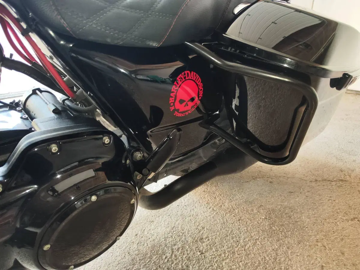 Harley-Davidson 107 Road Glide Special (2017 - 18) - FLTRXS (7)