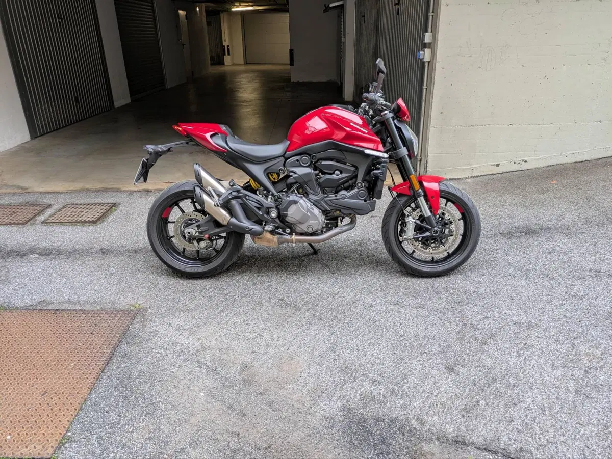 Ducati Monster 937 + (2021 - 25) (2)