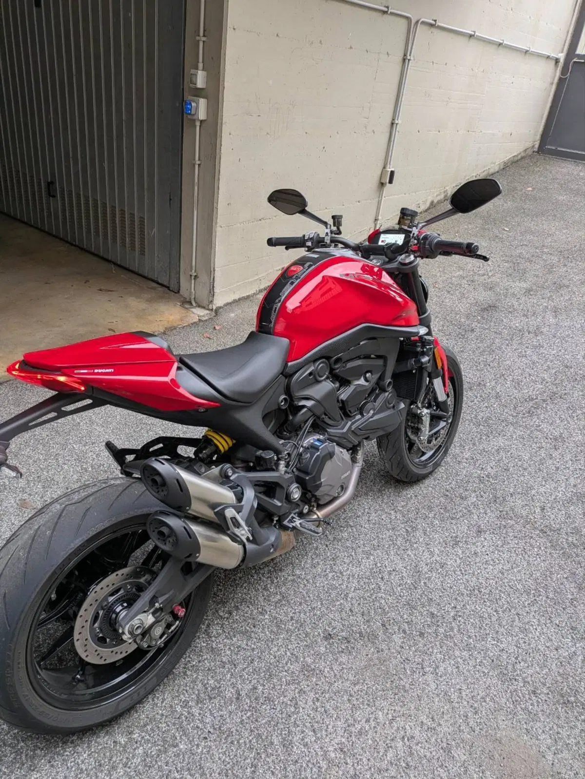Ducati Monster 937 + (2021 - 25) (3)