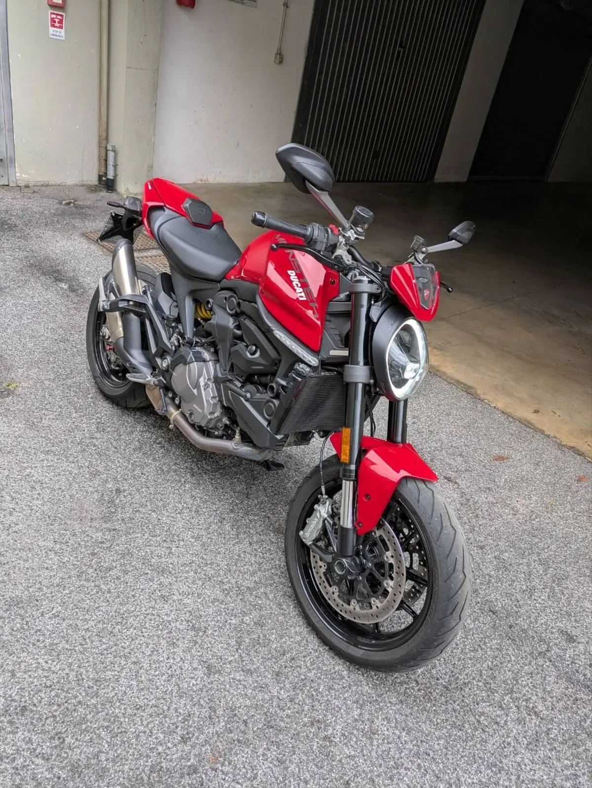 Ducati Monster 937 + (2021 - 25) (5)