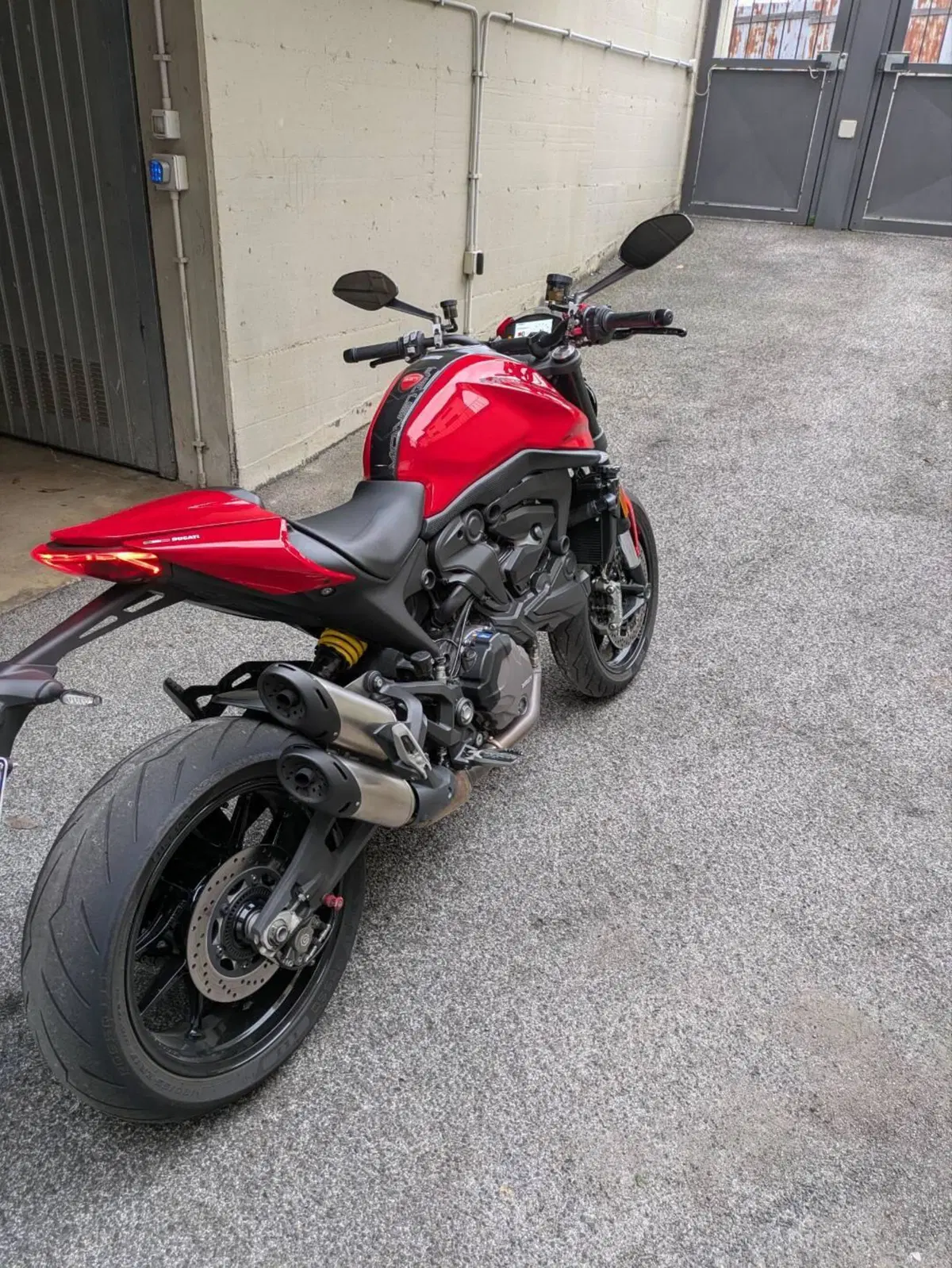 Ducati Monster 937 + (2021 - 25) (11)