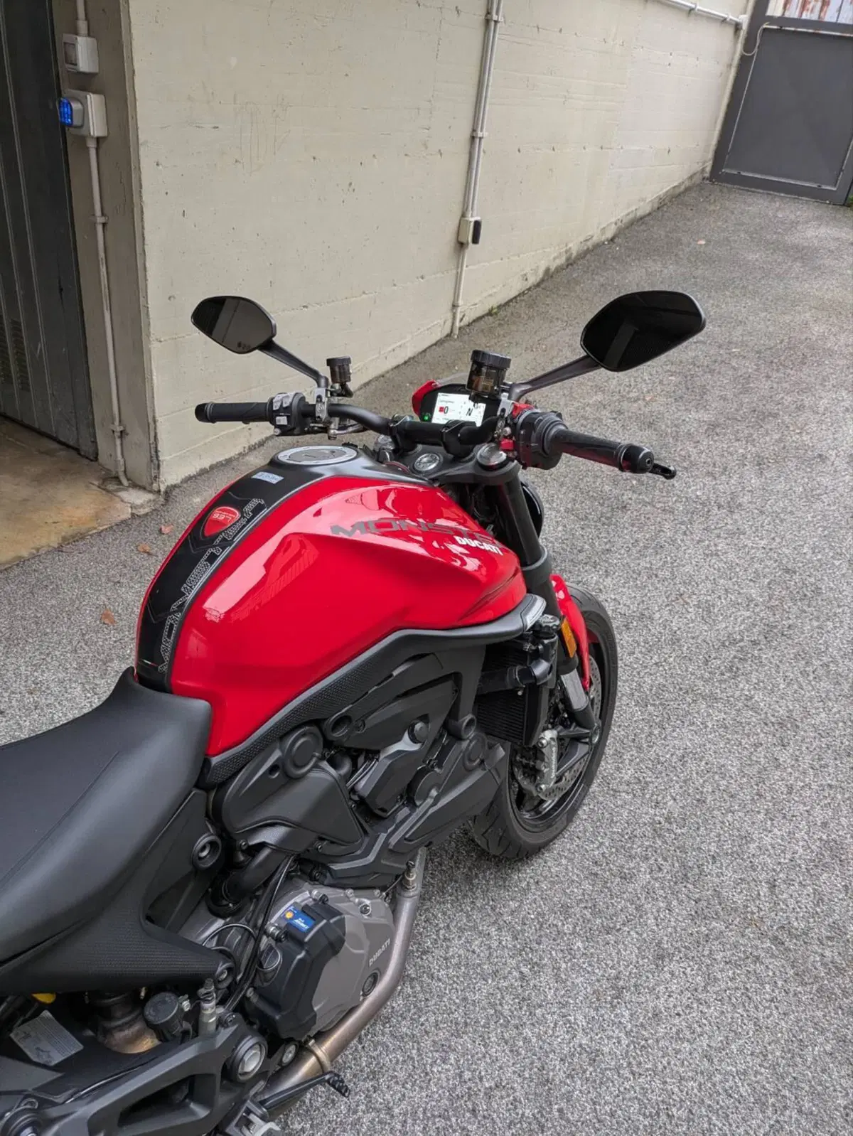 Ducati Monster 937 + (2021 - 25) (13)
