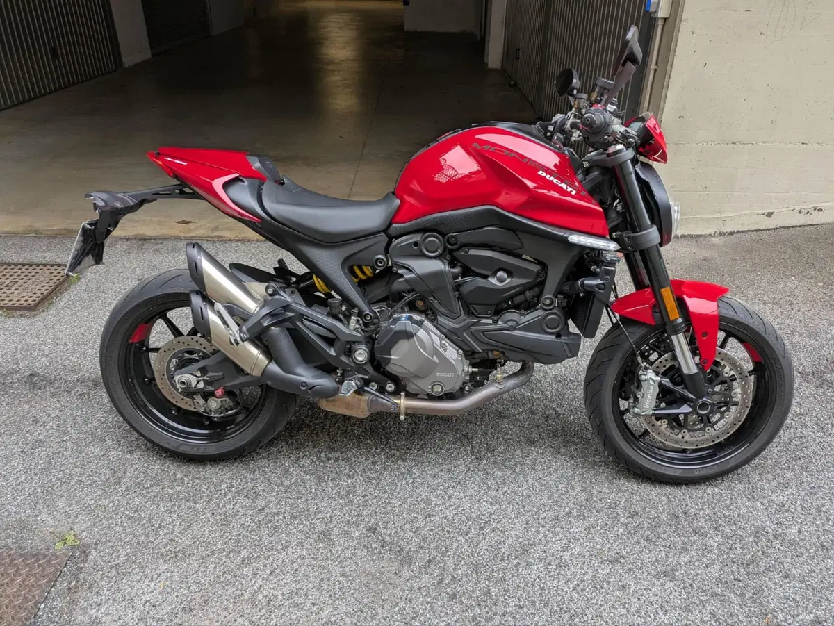 Ducati Monster 937 + (2021 - 25) (14)