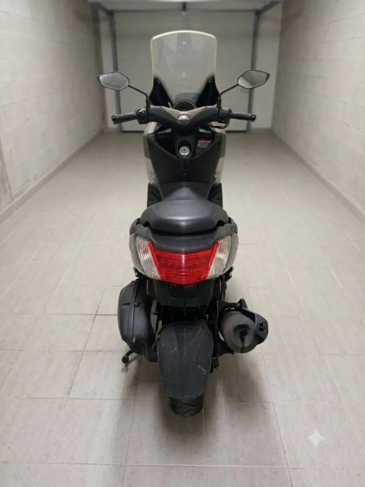 Yamaha N-Max 125 (2015 - 17) (4)
