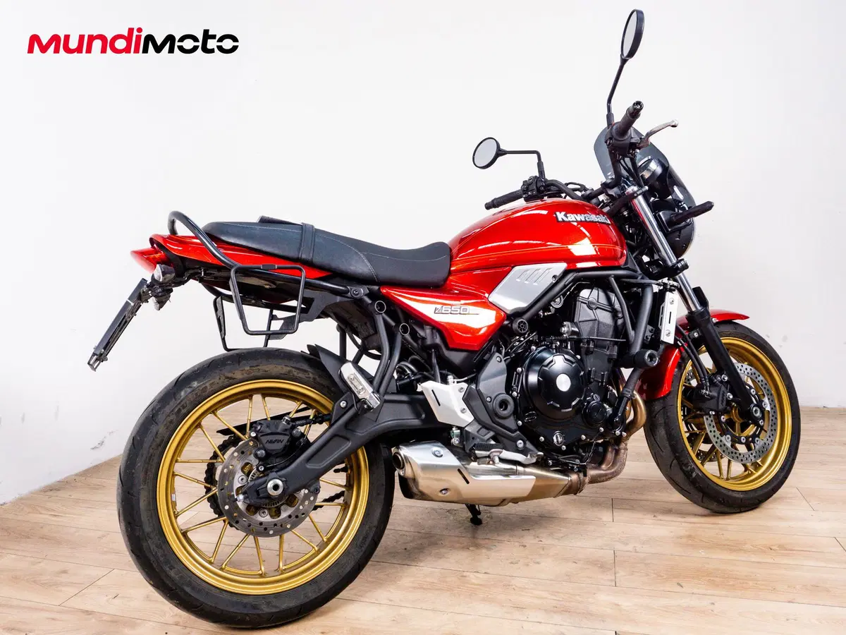 Kawasaki Z 650 RS (2025 - 26) (3)