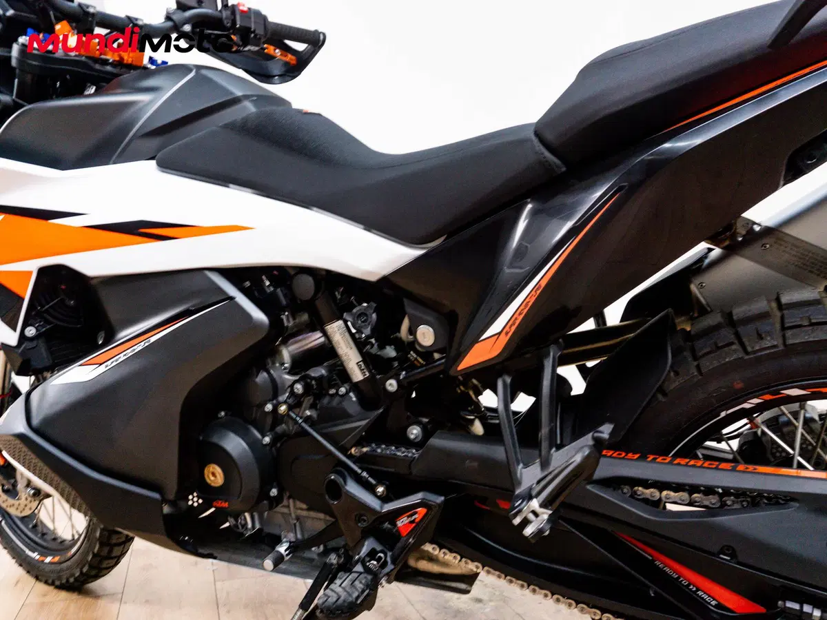 KTM 790 Adventure (2025 - 26) (10)