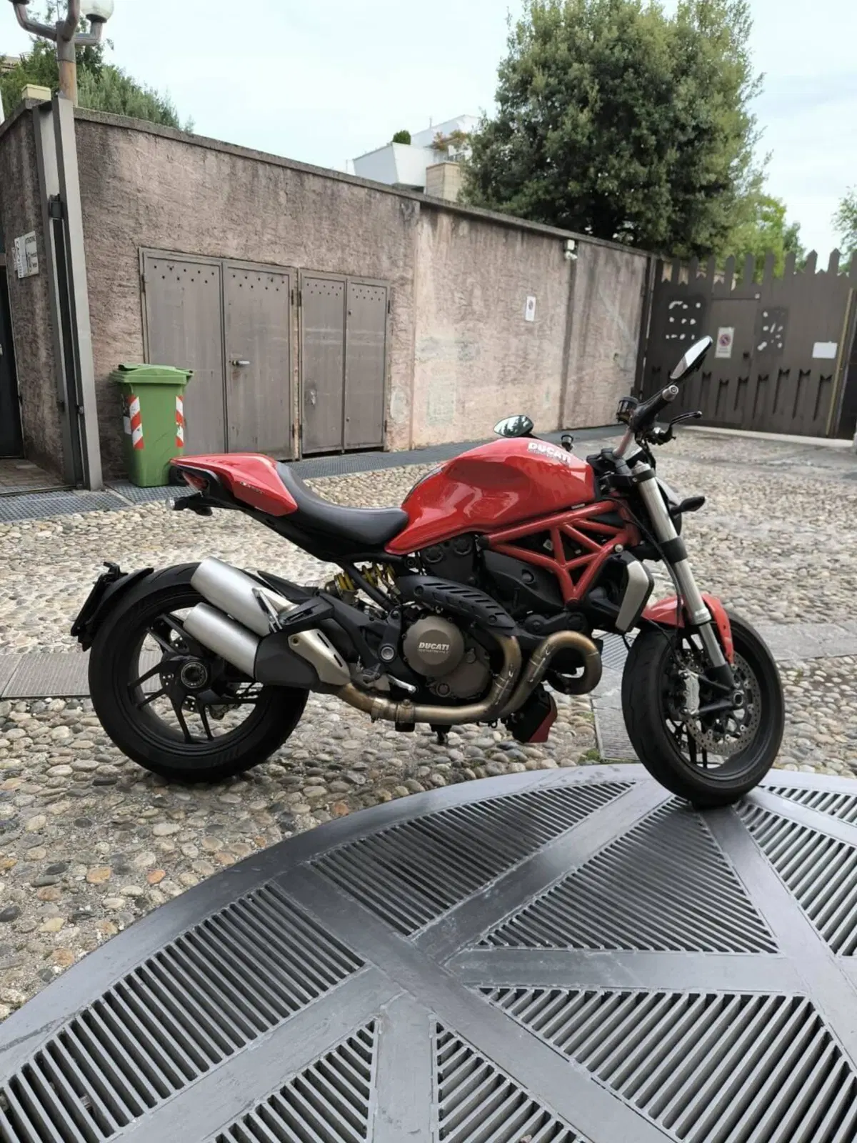 Ducati Monster 1200 (2014 - 16) (4)