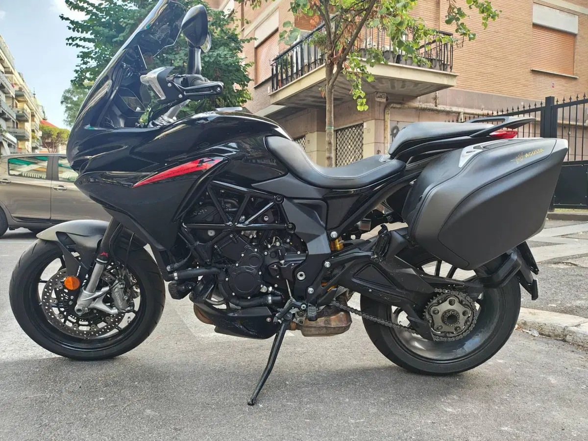 MV Agusta Turismo Veloce 800 R (2023 - 26) (14)