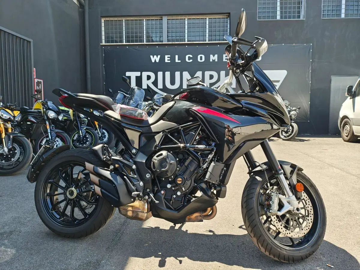 MV Agusta Turismo Veloce 800 R (2023 - 26) (6)