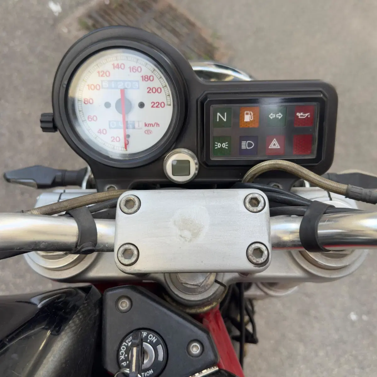 Ducati Monster (6)