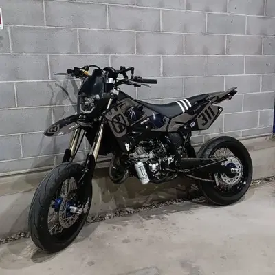 Husqvarna SM 125 S (2005) usata