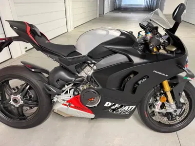 Ducati Panigale V4 1100 SP2 (2022 - 23) usata