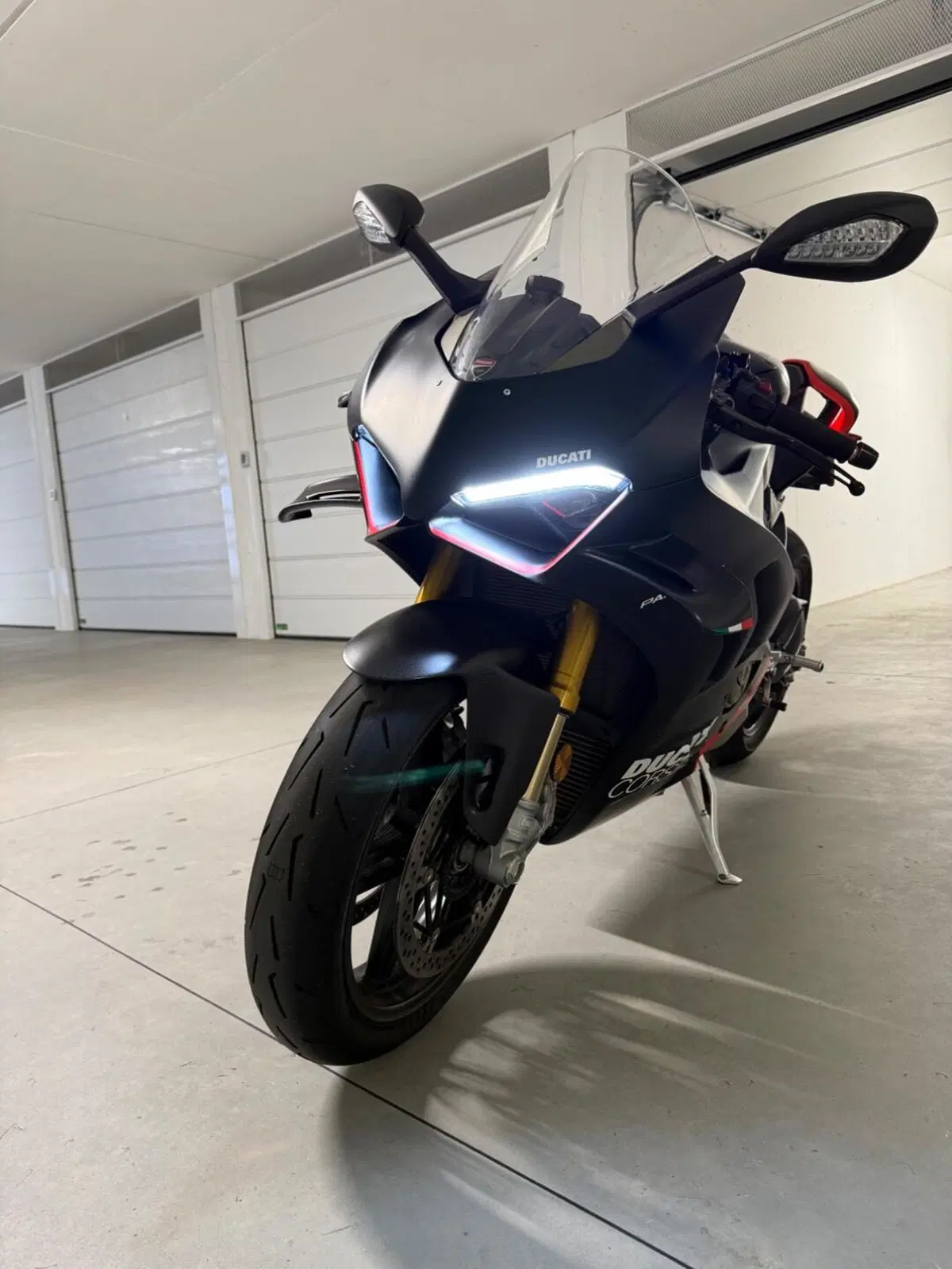 Ducati Panigale V4 1100 SP2 (2022 - 23) (9)