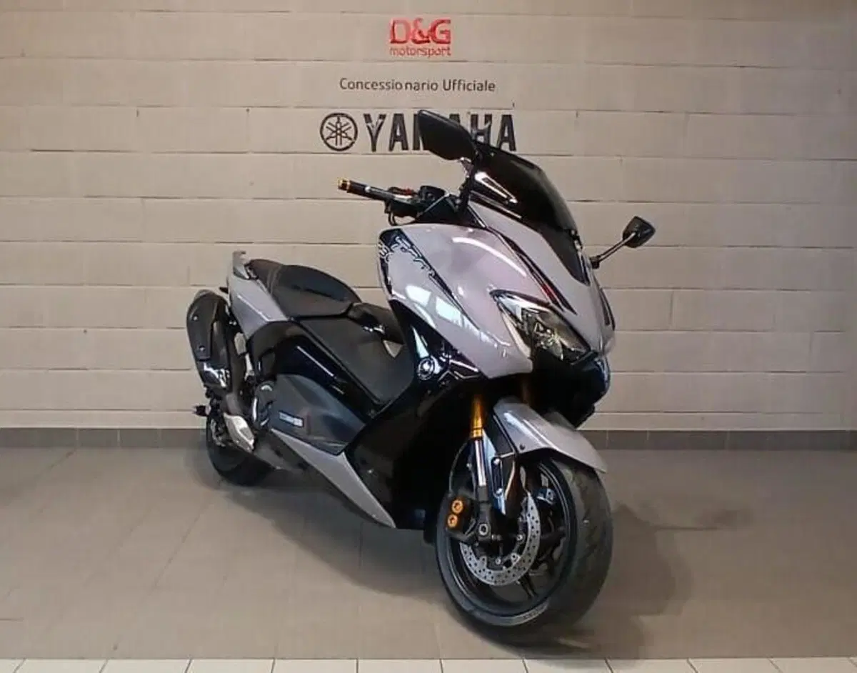 Yamaha T-Max 530 (2017 - 19) (2)