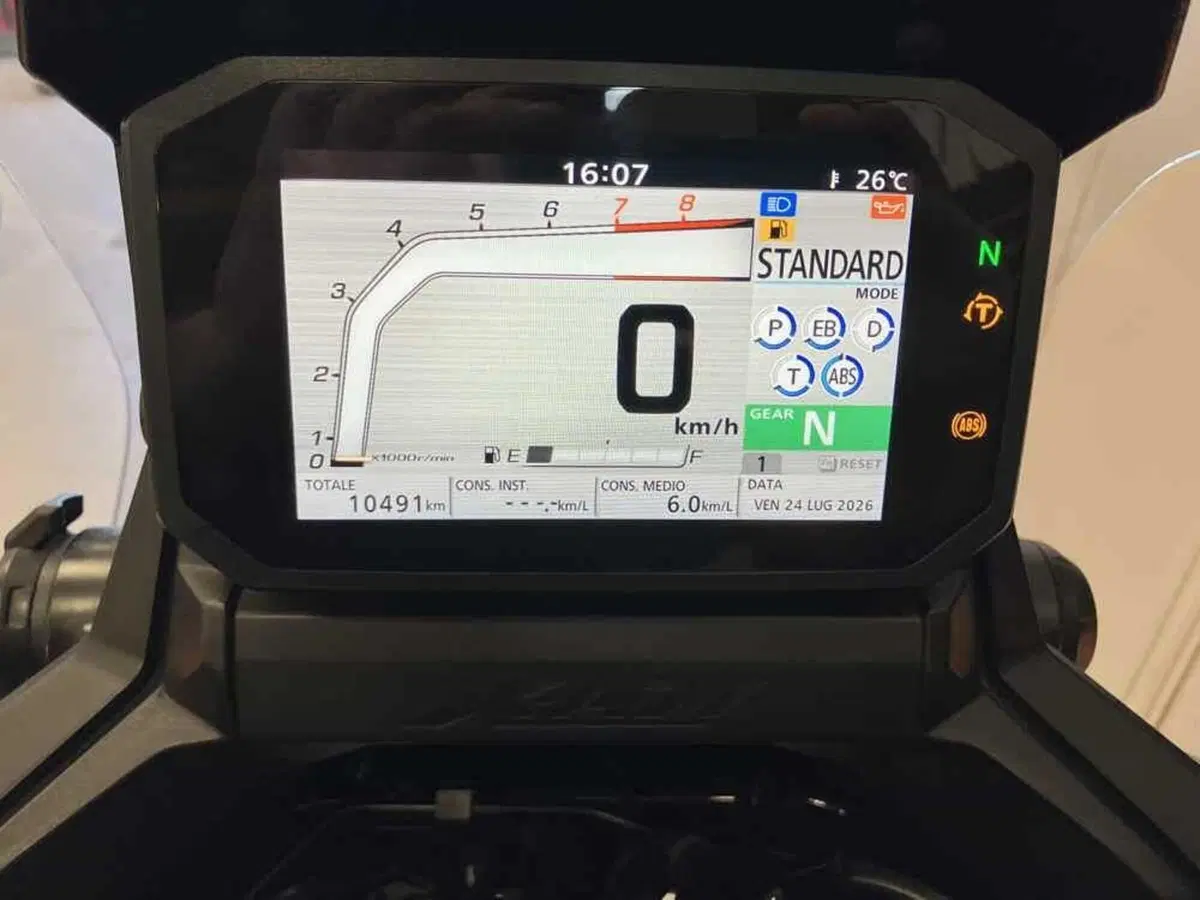 Honda X-ADV 750 DCT (2021 - 24) (2)
