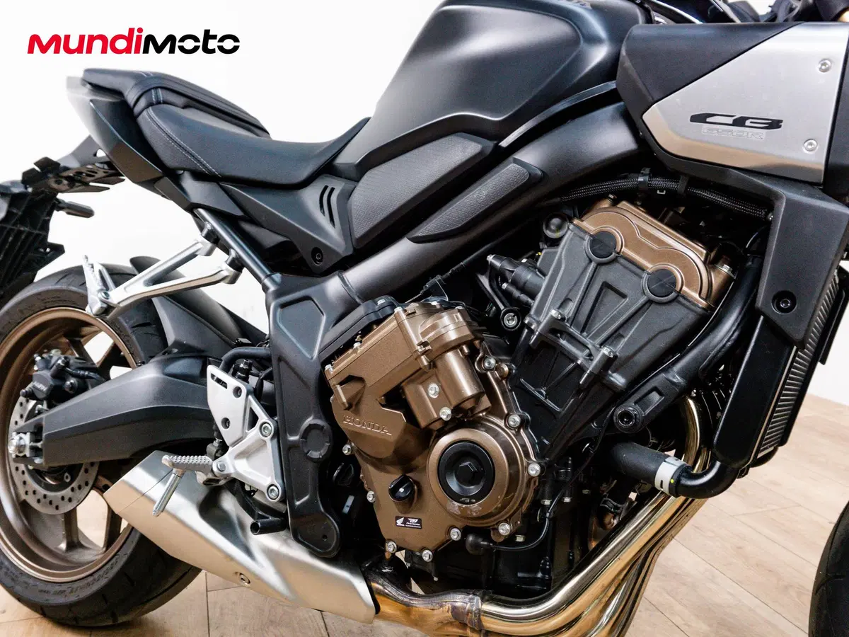 Honda CB 650 R E-Clutch (2024 - 26) (5)