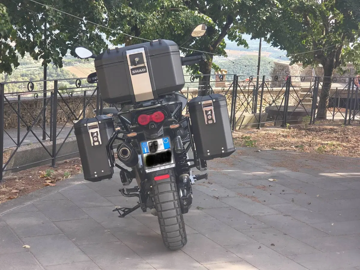 Moto Guzzi V85 TT (2021 - 23) (7)