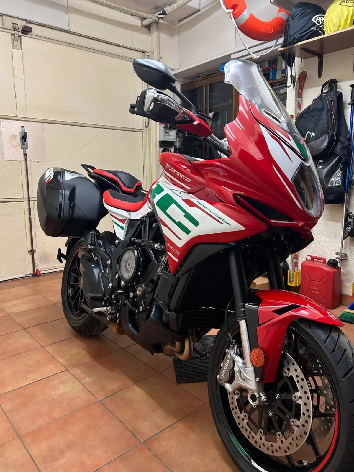 MV Agusta Turismo Veloce 800 RC SCS (2022 - 26) (3)