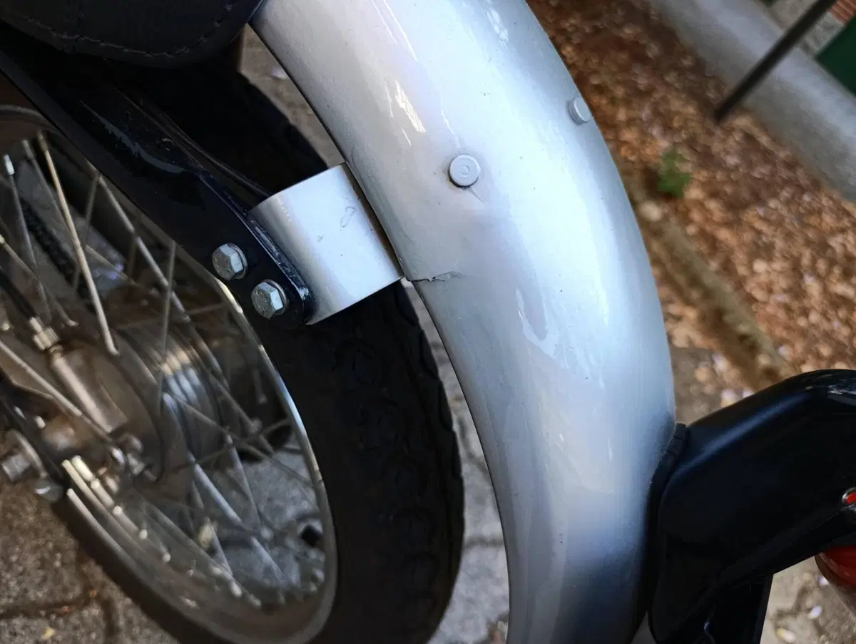 Gilera 124 4v (5)