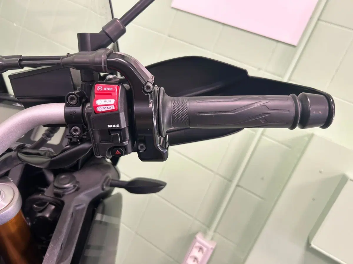 Yamaha XT1200Z Super Ténéré ABS (2017 - 20) (14)