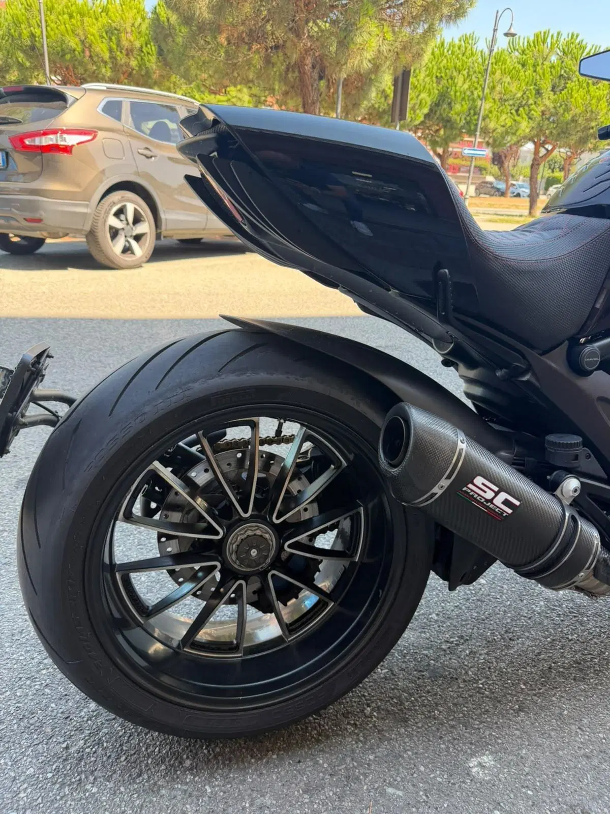 Ducati Diavel 1200 Carbon (2010 - 13) (3)