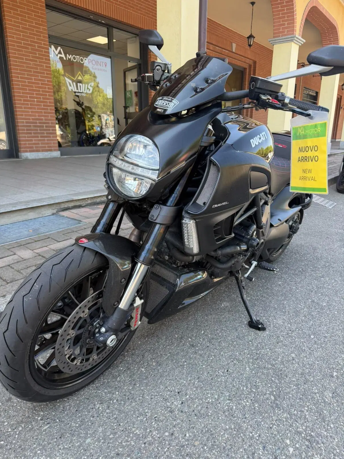 Ducati Diavel 1200 Carbon (2010 - 13) (7)