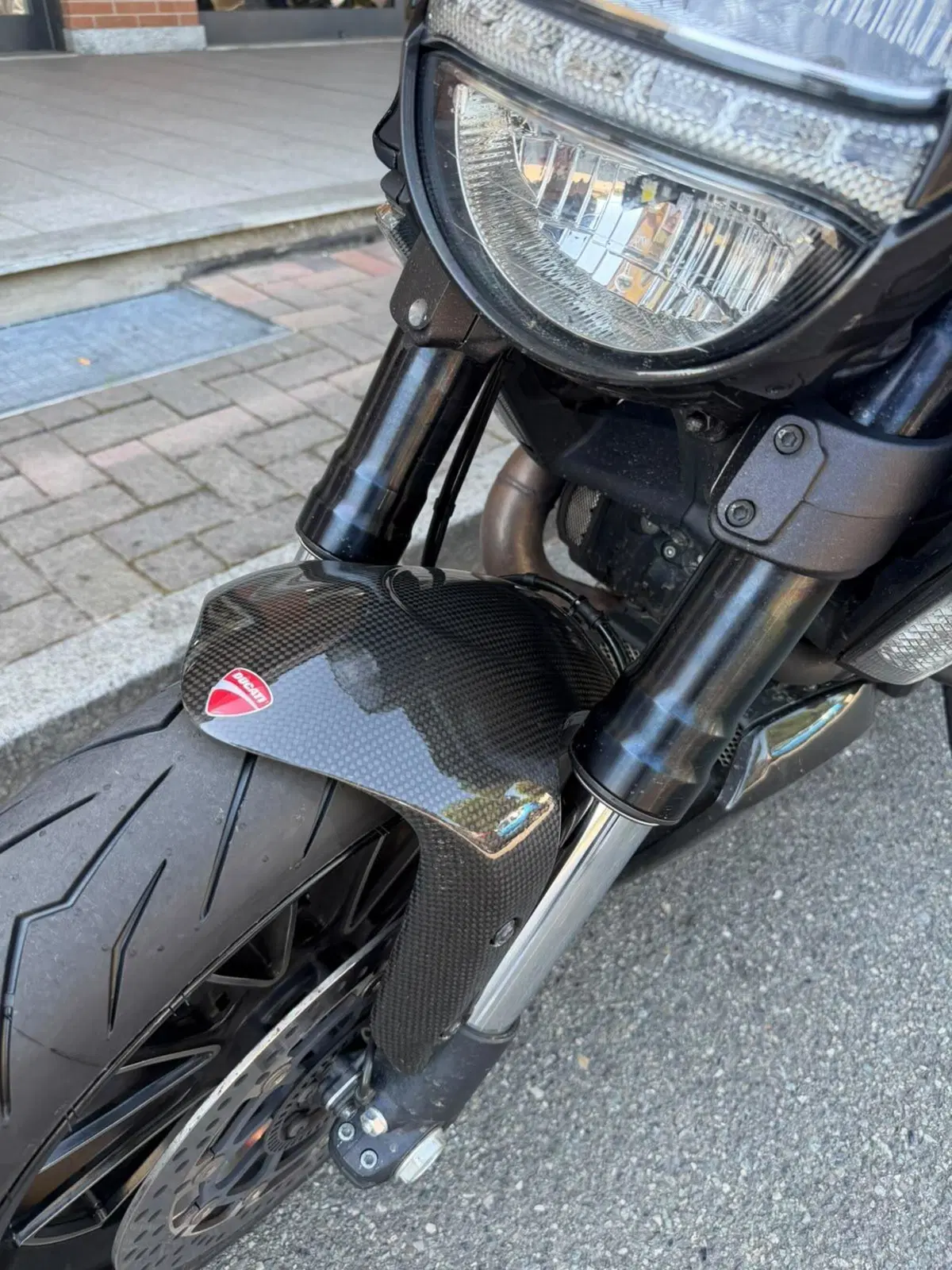 Ducati Diavel 1200 Carbon (2010 - 13) (8)
