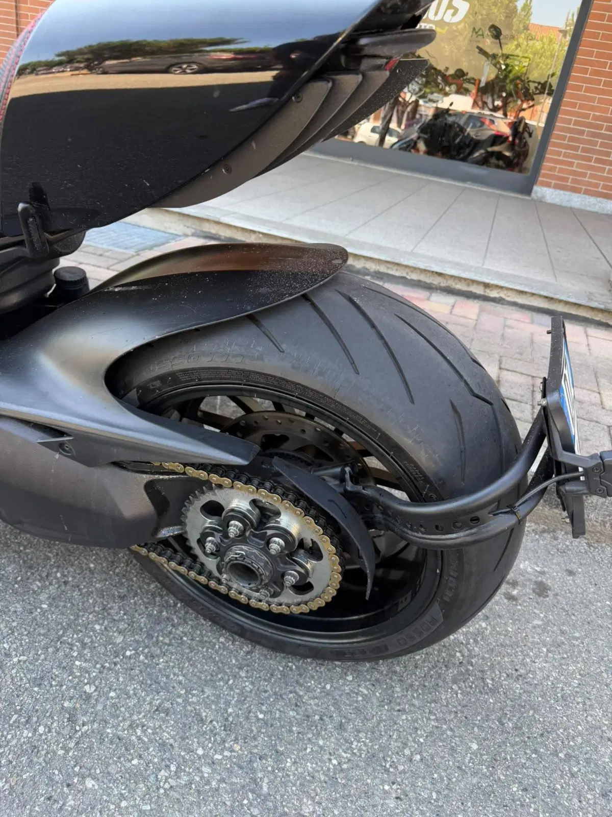 Ducati Diavel 1200 Carbon (2010 - 13) (11)