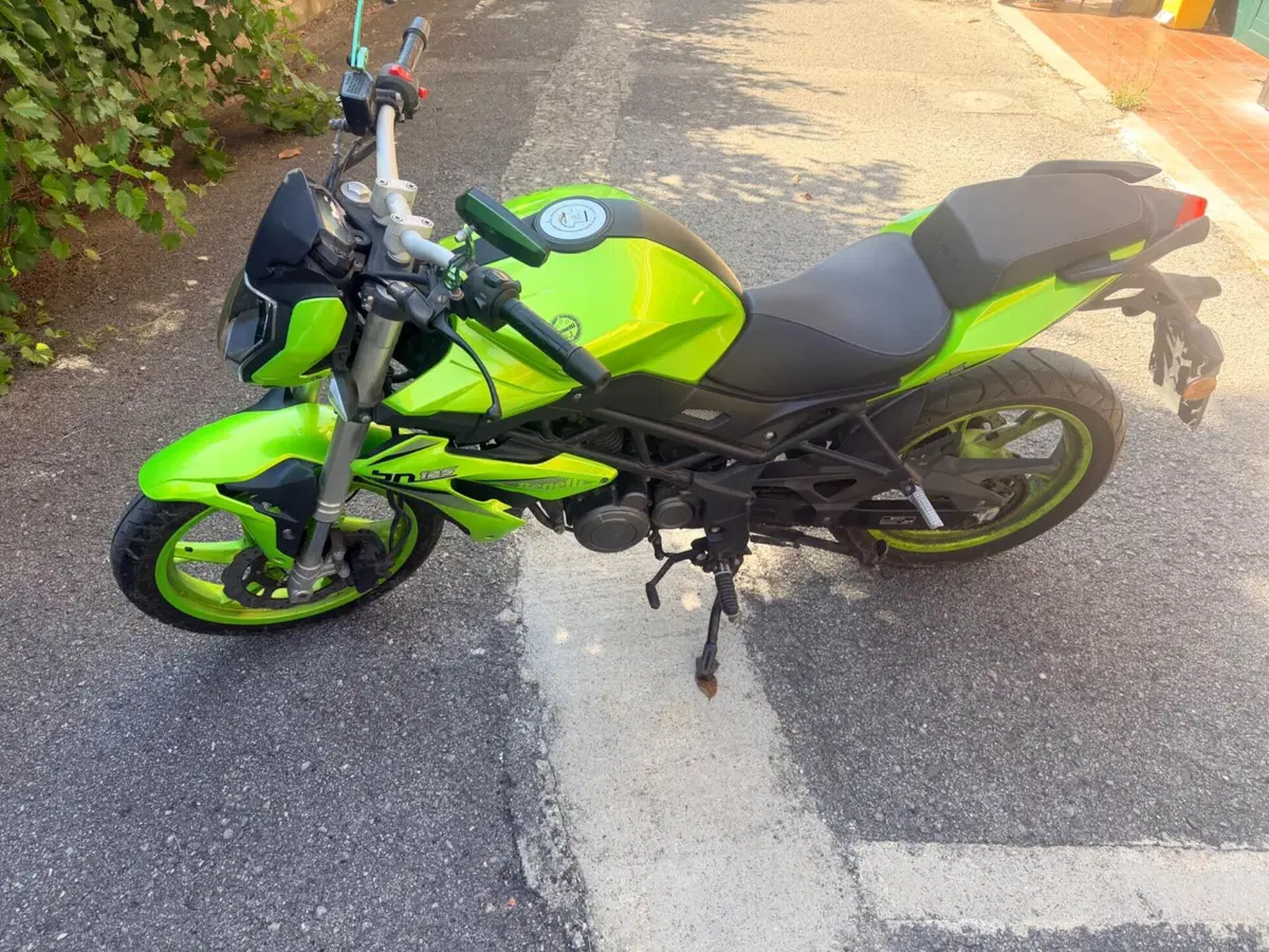 Benelli BN 125 (2021 - 25) (3)