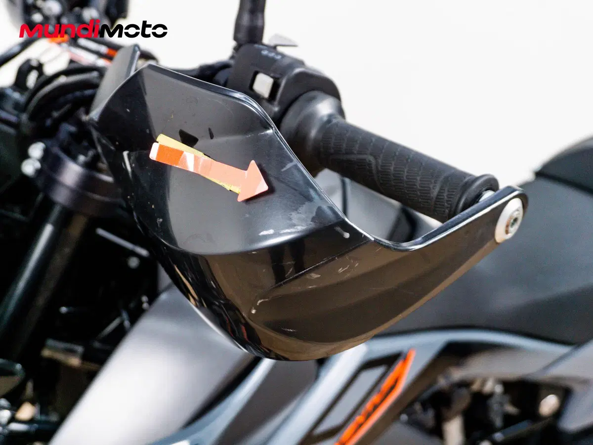 KTM 890 Adventure (2021) (13)