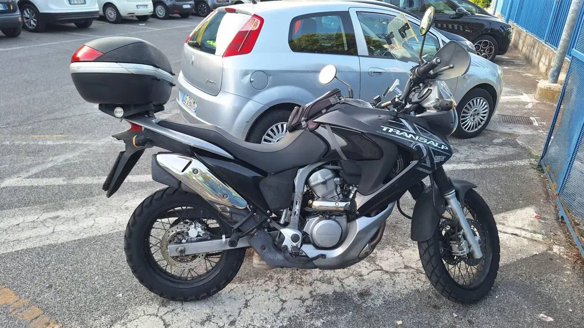 Honda Transalp XL 700 V (2007 - 2013) (2)