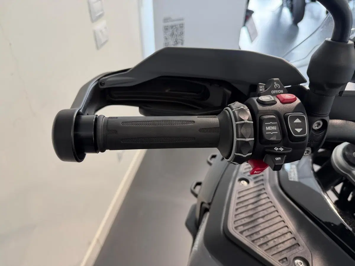 Bmw R 1300 GS Adventure (2025 - 26) (7)