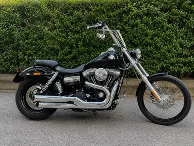 Harley-Davidson 1584 Wide Glide (2007 - 11) - FXDWG usata