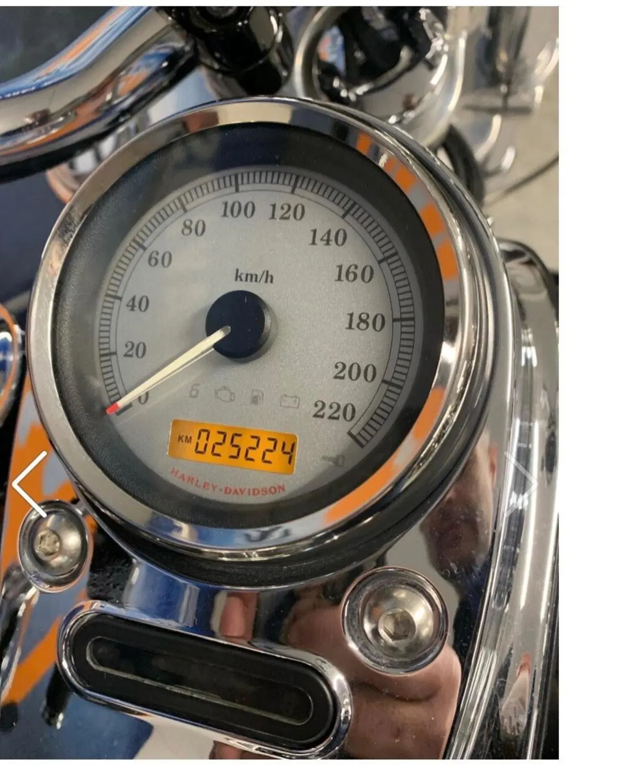 Harley-Davidson 1584 Wide Glide (2007 - 11) - FXDWG (8)