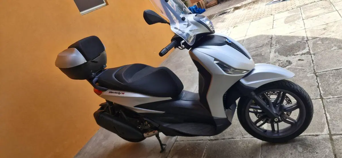 Piaggio Beverly 300 S ABS-ASR (2021 - 25) (5)