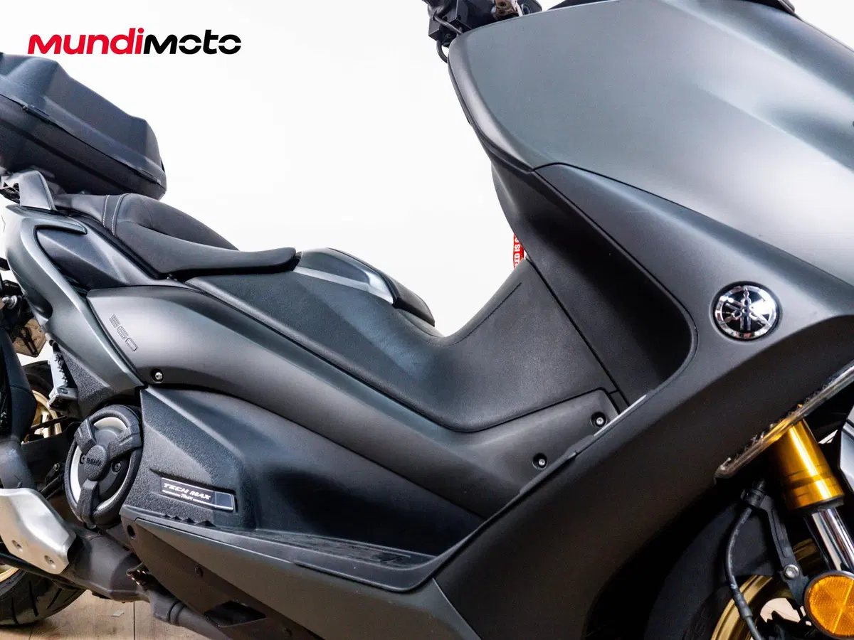Yamaha T-Max 560 Tech Max (2020) (5)