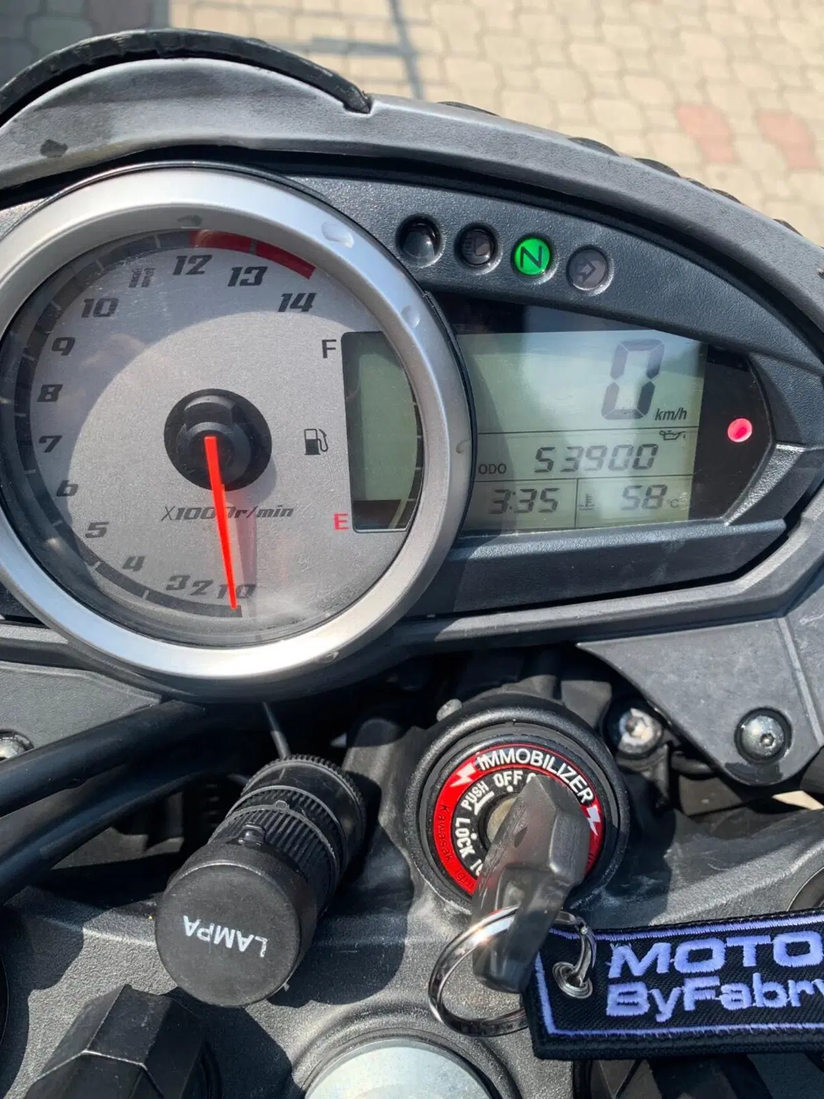 Kawasaki Z 750 (2007 - 14) (6)