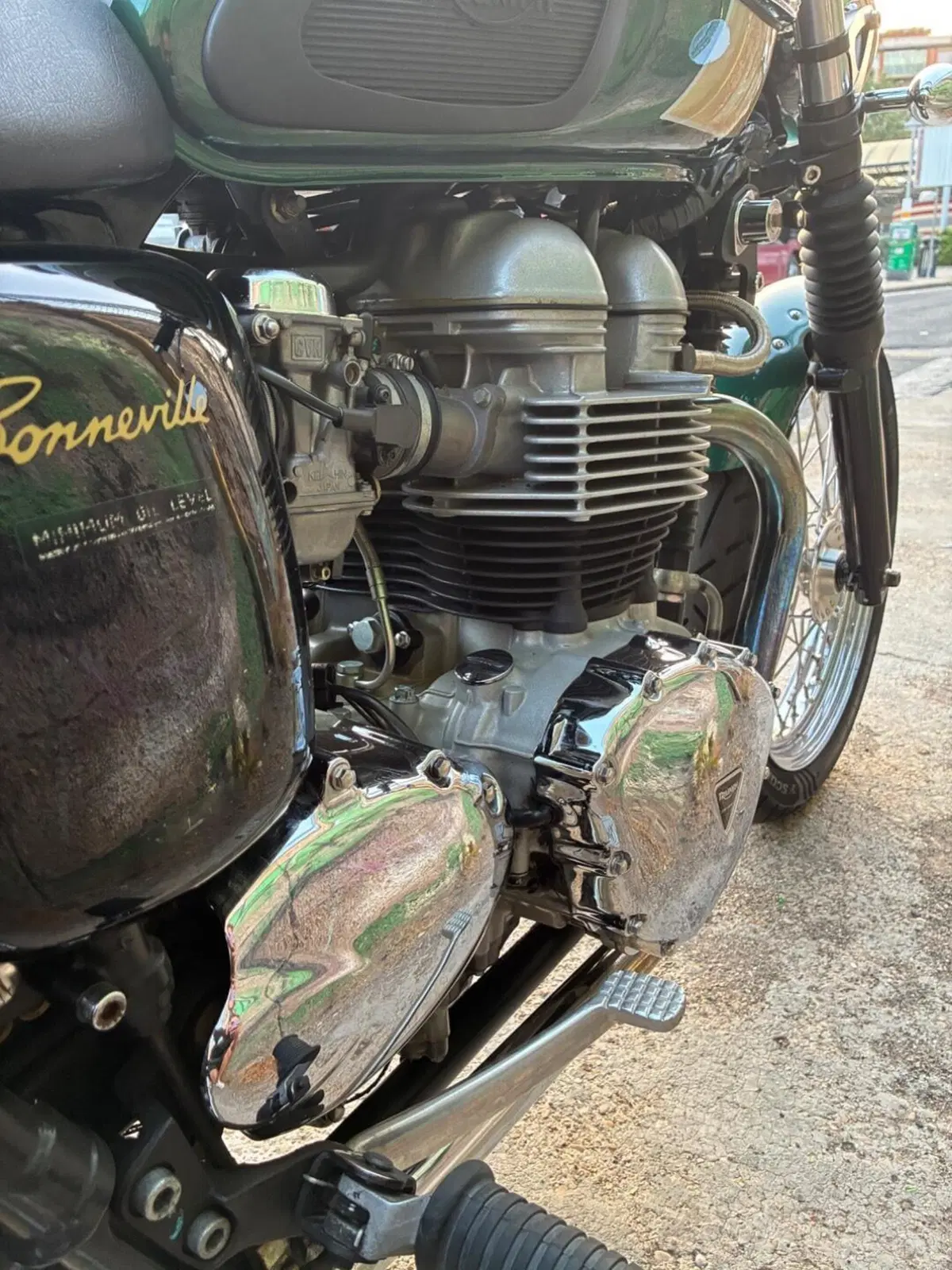 Triumph Bonneville T100 (11)