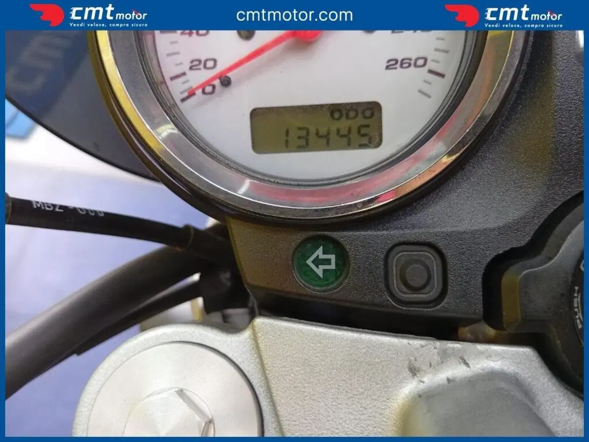 Honda Hornet 600 (2005 - 06) (5)